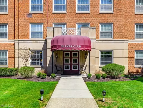 19101 Van Aken Blvd #127, Shaker Heights, OH 44122