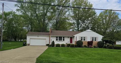 596 Sodom Hutchings Rd SE, Vienna, OH 44473