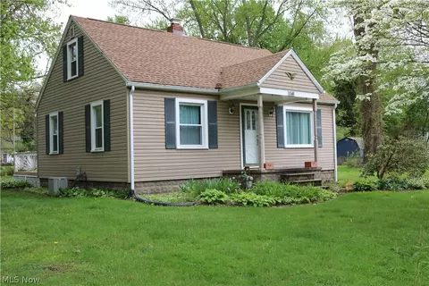 1369 Milan Ave, Akron, OH 44320