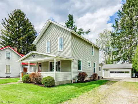 8061 French St, Garrettsville, OH 44231