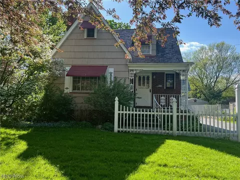 2821 N Leavitt, Warren, OH 44485