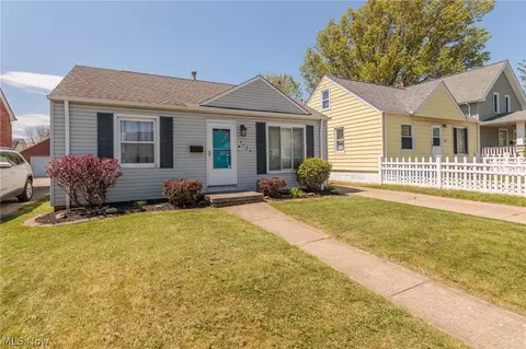 4624 W 146th St, Cleveland, OH 44135