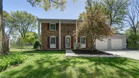 3963 Ranfield Rd, Kent, OH 44240