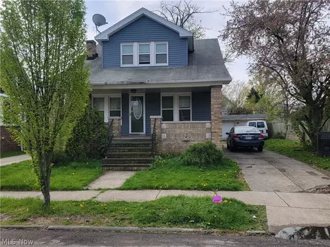 19406 Kewanee Ave, Cleveland, OH 44119
