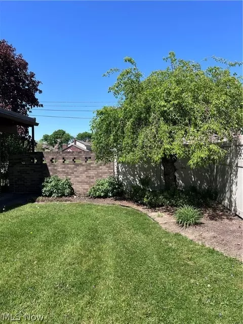 Exterior - 500 E Iron Ave, Dover, OH 44622 photo 4 of 6