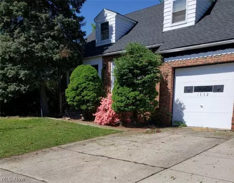 1532 Luxor Rd, Cleveland, OH 44118