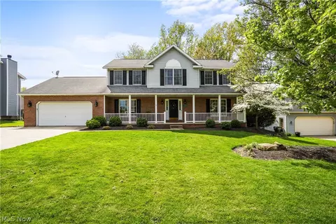 4756 Emerald Woods Dr, Stow, OH 44224