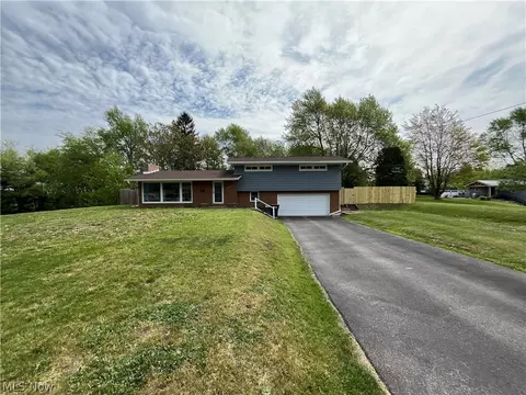 16114 Orchard Dr, East Liverpool, OH 43920