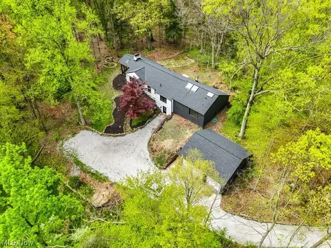 Exterior - 8108 Stone Rd, Independence, OH 44131 photo 2 of 4