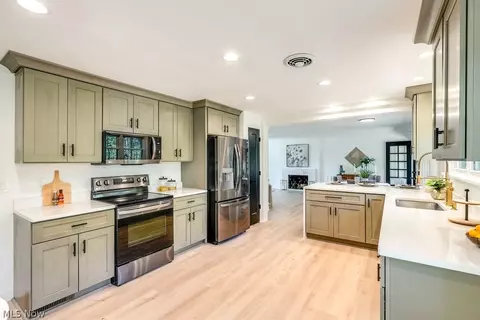 Kitchen - 8108 Stone Rd, Independence, OH 44131 photo 1 of 4