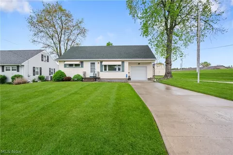 4811 15th St SW, Canton, OH 44710