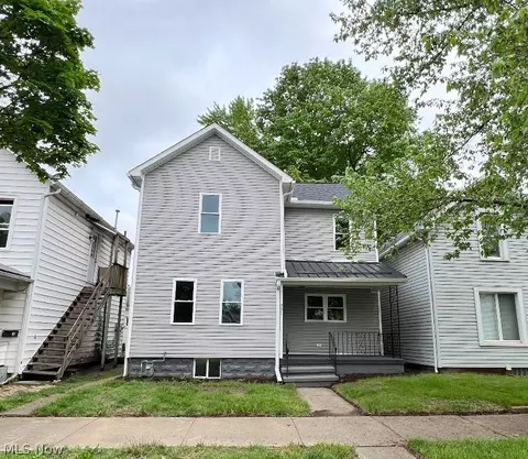 351 Front Ave SW, New Philadelphia, OH 44663