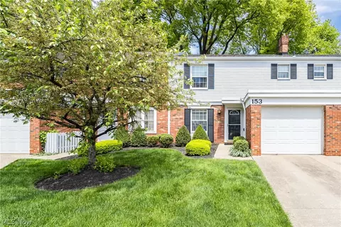 153 Chatham Way #153D, Mayfield Heights, OH 44124
