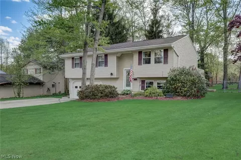 9434 Concord Cir, Twinsburg, OH 44087