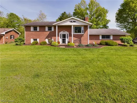 150 Marie St, Parkersburg, WV 26104