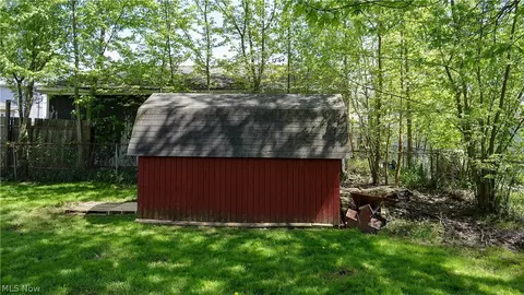 Exterior - 9888 Belden Dr, Windham, OH 44288 photo 7 of 9