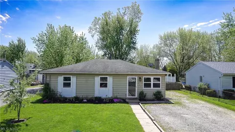 Exterior - 9888 Belden Dr, Windham, OH 44288 photo 2 of 9