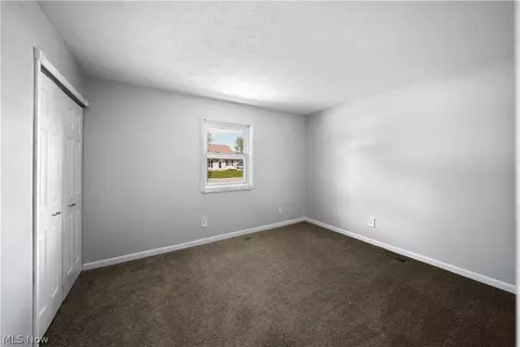Bedroom - 9888 Belden Dr, Windham, OH 44288 photo 3 of 6