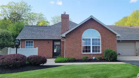 142 Beau Chemin Ave, Louisville, OH 44641