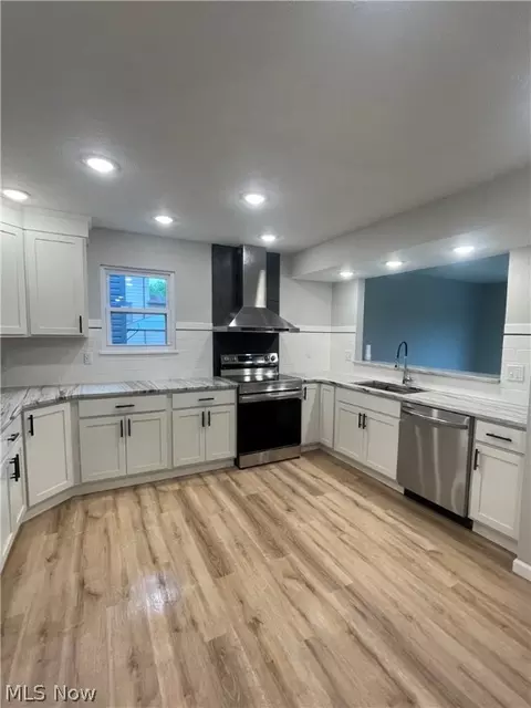 1530 E 290th St, Wickliffe, OH 44092 photo 9