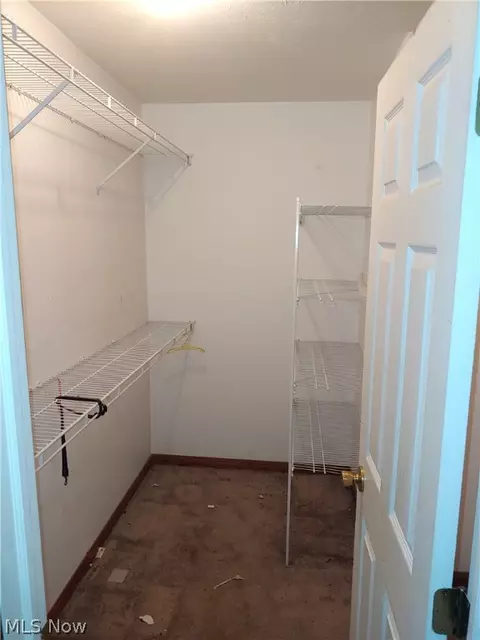 210 Hemlock St, Dover, OH 44622 photo 18