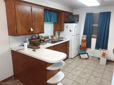 210 Hemlock St, Dover, OH 44622 photo 22