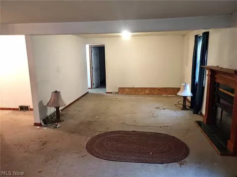 210 Hemlock St, Dover, OH 44622 photo 10