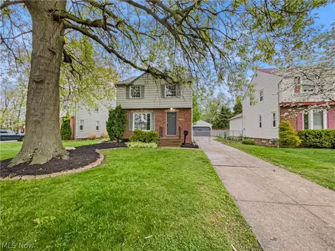 8106 Parmenter Dr, Cleveland, OH 44129