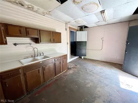 229 Main St, Lowell, OH 45744 photo 8
