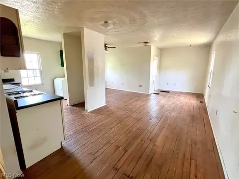229 Main St, Lowell, OH 45744 photo 10