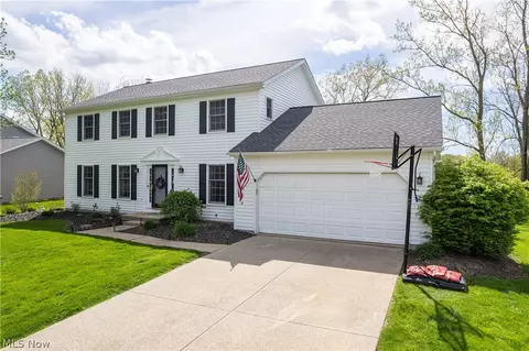 1105 Bristol Ln, Medina, OH 44256