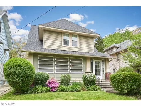 897 Elmore Ave, Akron, OH 44302