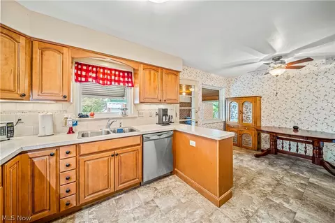 Kitchen - 444 E 264th St, Euclid, OH 44132 photo 3 of 3
