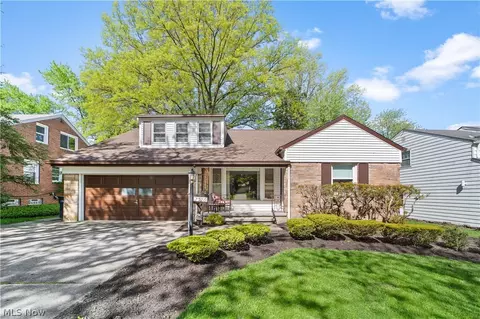 2576 Edgewood Rd, Beachwood, OH 44122
