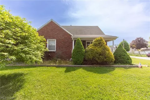 2904 Gilbert Ave NE, Canton, OH 44705