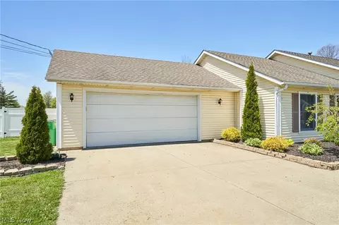 Exterior - 1409 Warrick Dr, Ashtabula, OH 44004 photo 6 of 7