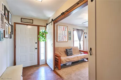 Entry Way - 1409 Warrick Dr, Ashtabula, OH 44004 photo 1 of 5