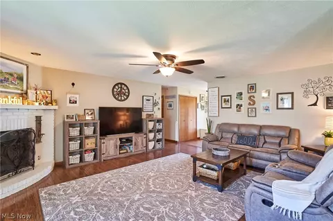 Living - 1409 Warrick Dr, Ashtabula, OH 44004 photo 1 of 2