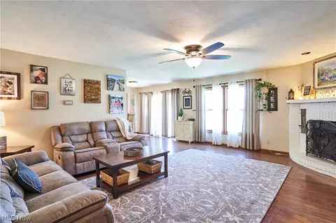 Living - 1409 Warrick Dr, Ashtabula, OH 44004 photo 2 of 2