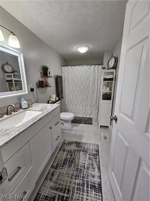 Bath - 307 Fourth St, Beverly, OH 45715 photo 3 of 3