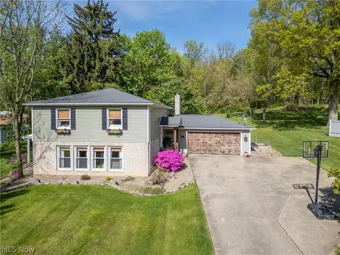 6497 Werstler Ave SW, Navarre, OH 44662