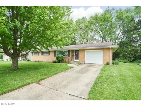 362 Whittier Ave NW, North Canton, OH 44720