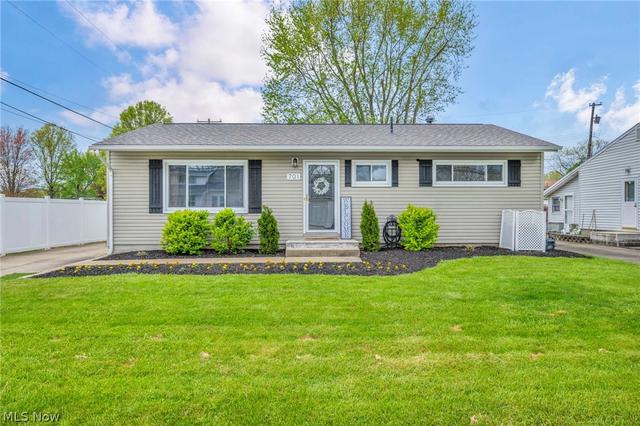 701 Marion Ave NW, Massillon, OH 44646