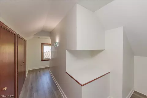 Entry Way - 438 E Sprague Rd, Broadview Heights, OH 44147 photo 3 of 3