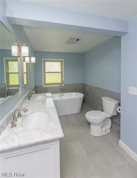 Bath - 438 E Sprague Rd, Broadview Heights, OH 44147 photo 1 of 4