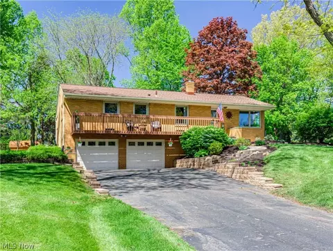 125 Ernest Dr, Tallmadge, OH 44278