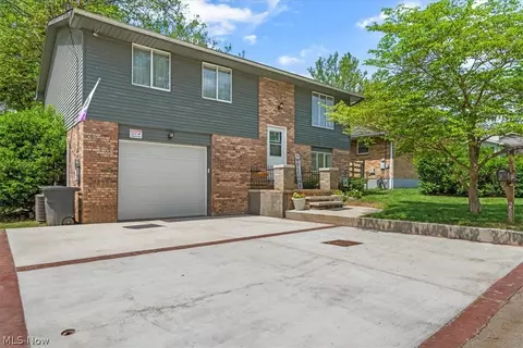 2509 Brooklyn Dr, Parkersburg, WV 26101