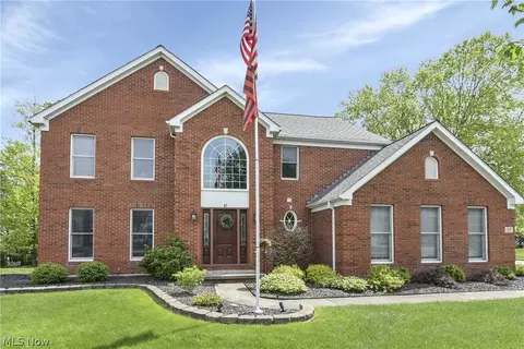 97 Clearwater Dr, Brunswick, OH 44212