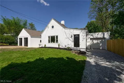 2891 S Main St, Akron, OH 44319