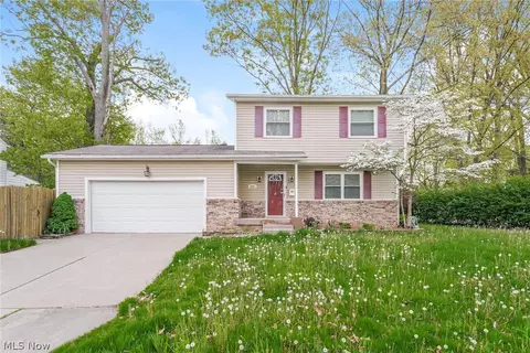 215 Randel Ave, Akron, OH 44313